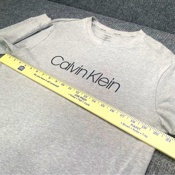 Calvin Klein Sweatshirt Size Large - Picture 4 of 5